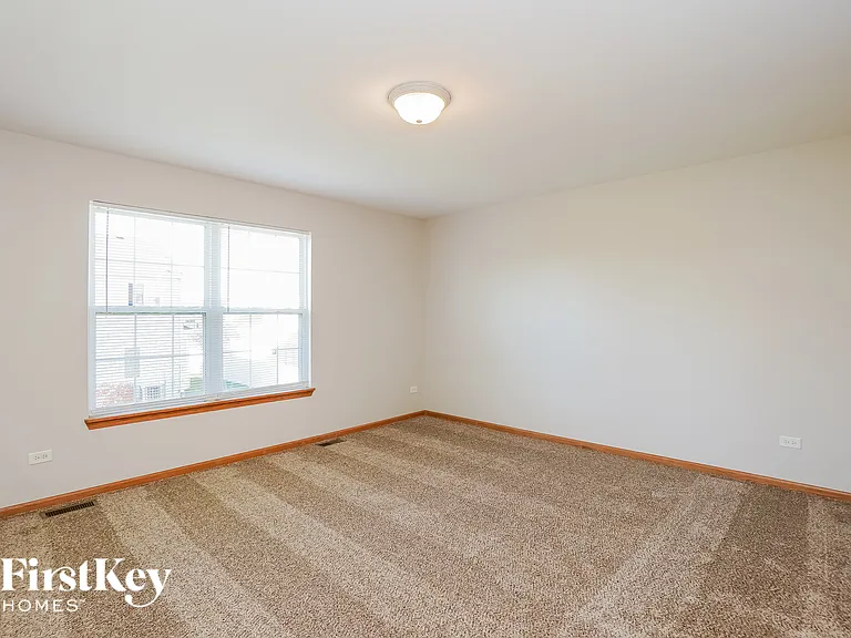 16460 Kingsbrook Dr — Photo 7