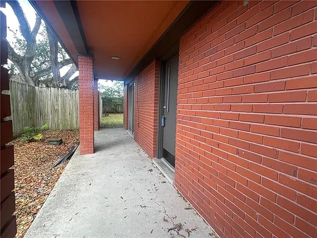 5118 Ehret Rd #B — Photo 2