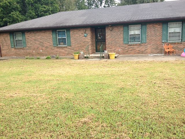 1st image of 2415 Hillmont Dr