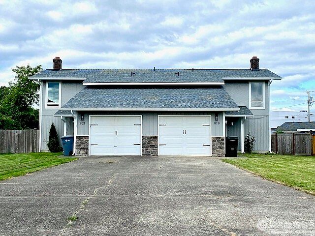 1st image of 921 11th Avenue NW