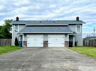 921 11th Ave NW, Puyallup, WA 98371