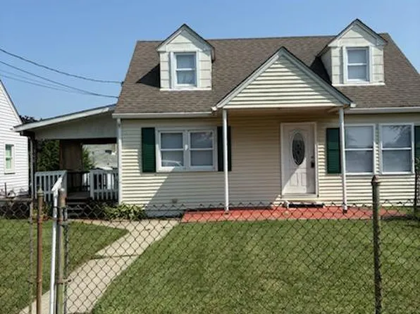 308 Holy Cross Rd, Baltimore, MD 21225