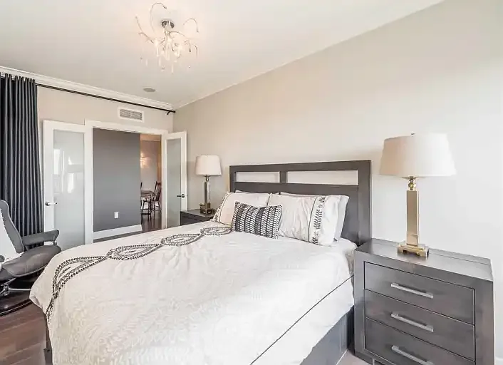160 Macdonell St #1607 — Photo 8
