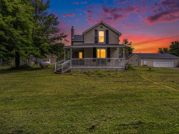 1031 D Dr S, East Leroy, MI 49051