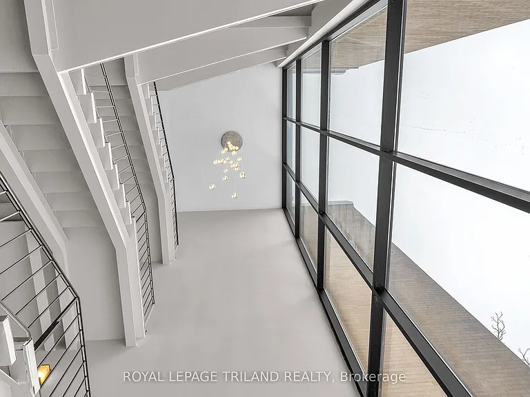 104 Devonshire Ave #204 — Photo 25