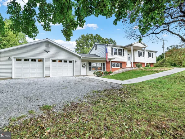 9445 Carlisle Rd, Dillsburg, PA 17019