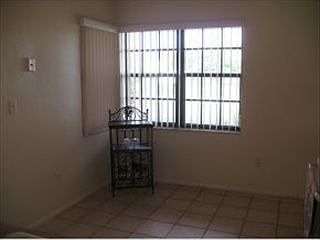 4th image of 1266 Fargo Dr