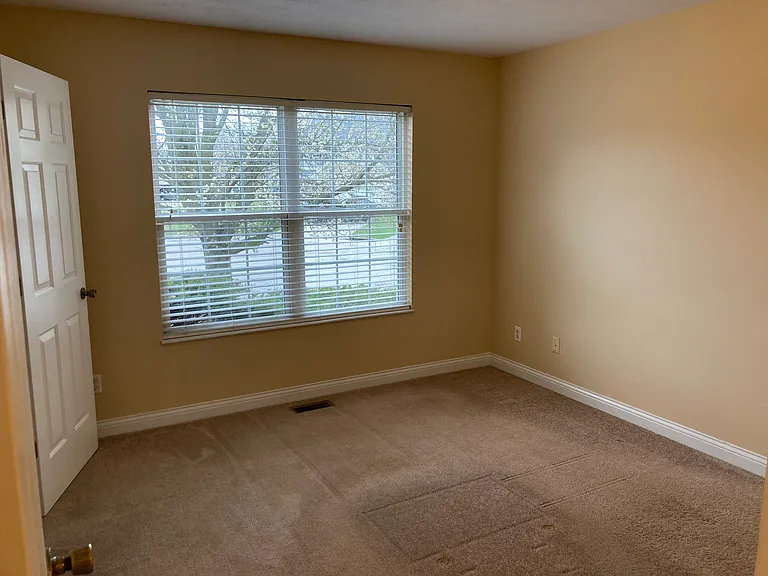 Bedroom 2 picture 1
