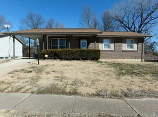 3040 Chance Dr, Florissant, MO