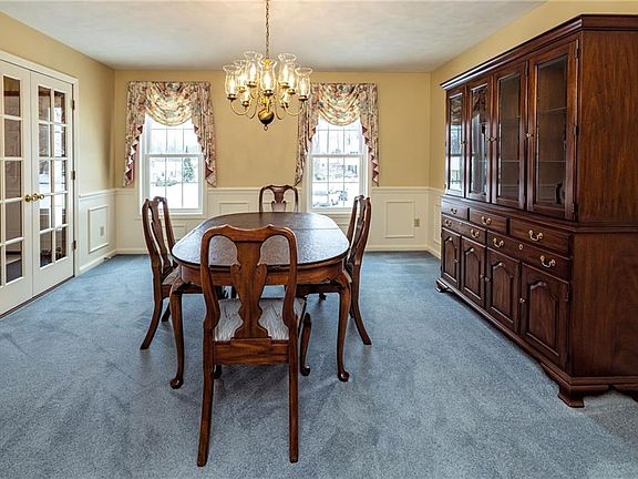 5th image of 4587 Pineview Ct