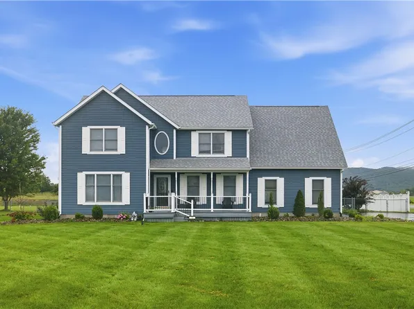 18 Garden Ln, Horseheads, NY 14845