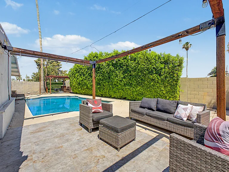 3650 E Poinsettia Dr — Photo 20