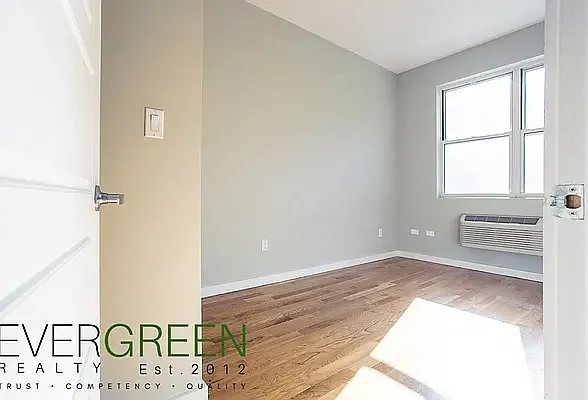 58A Vernon Ave #3R — Photo 9