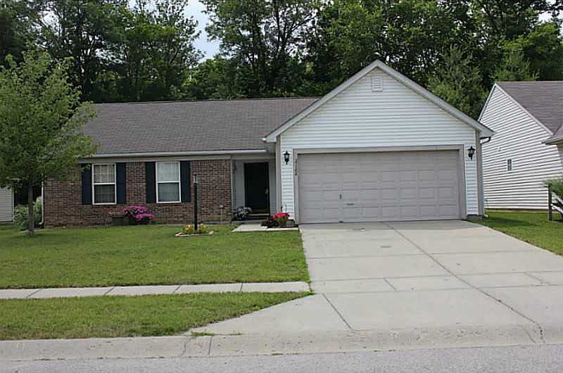 2nd image of 2122 Cherry Park