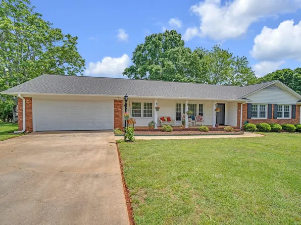 215 Edgewood Dr, Mauldin, SC 29662