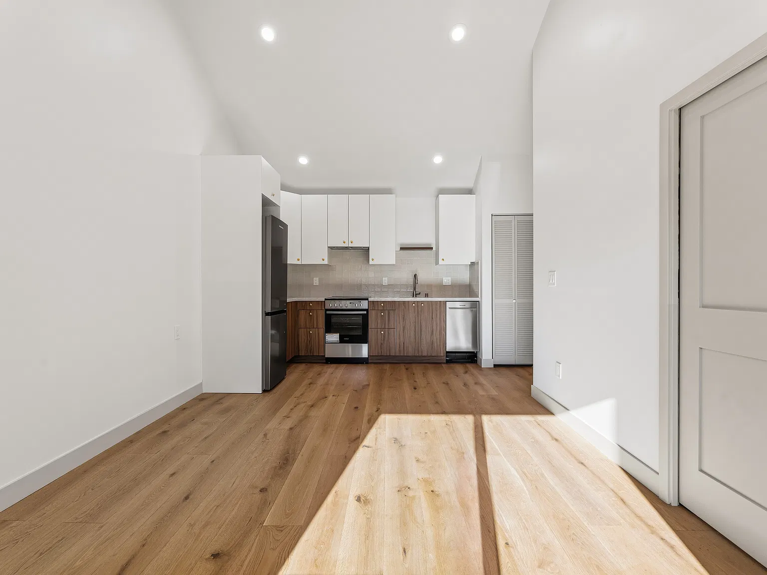 1 bed, 400 sqft, $2,095 — Photo 4