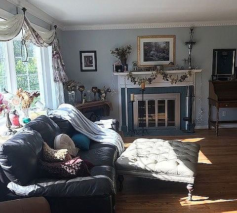 3rd image of 61 Saint Marys Pl
