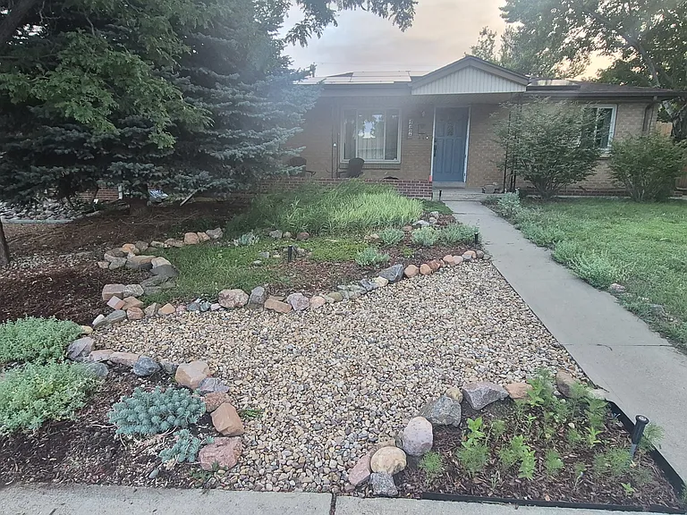2095 Otis St — Photo 1