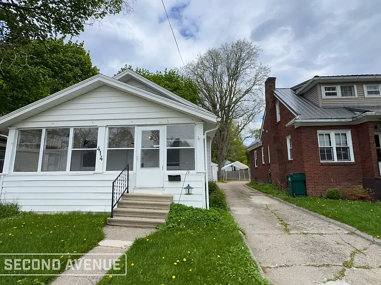 414 N Hayford Ave — Photo 1