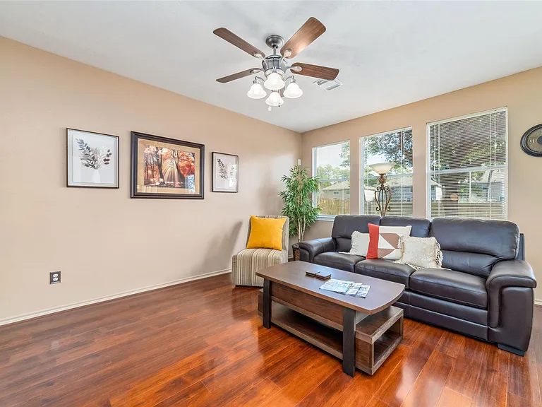 203 W Stedhill Loop — Photo 9