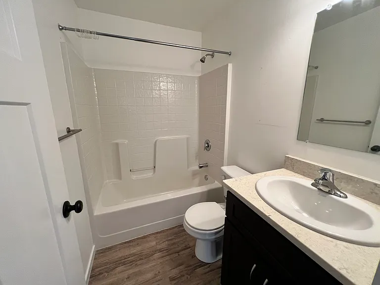1318 6th St #3 — Photo 11