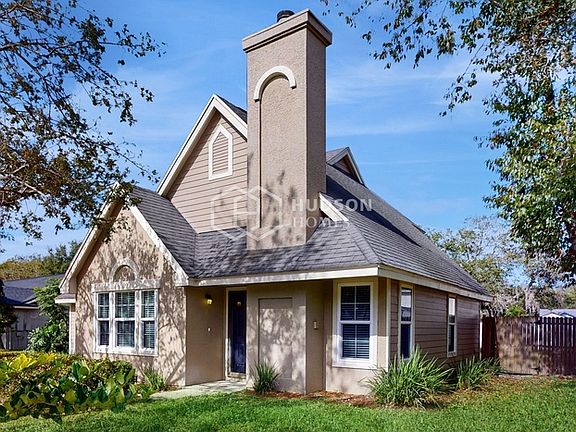 3rd image of 1025 Ward Cir