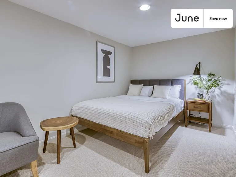 1331 I St NE — Photo 12