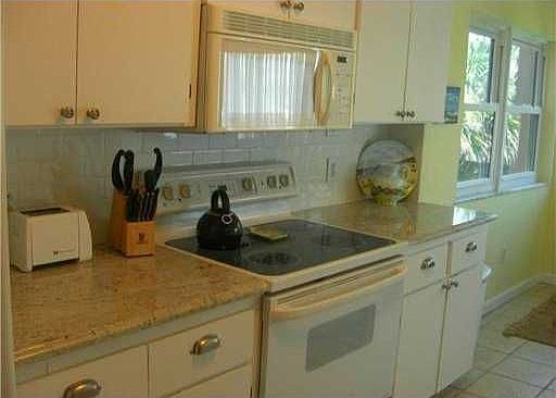 5th image of 1545 NE Ocean Blvd #105S
