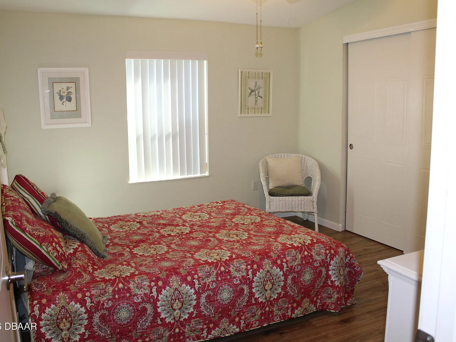 3 bed, 2.0 bath, 1625 sqft, $2,200 — Photo 4