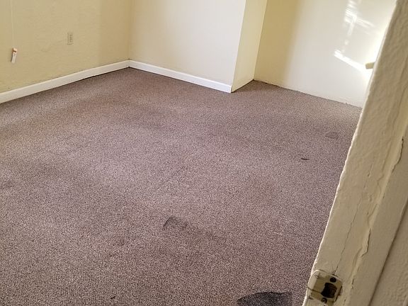 4th image of 1341 Thurston St