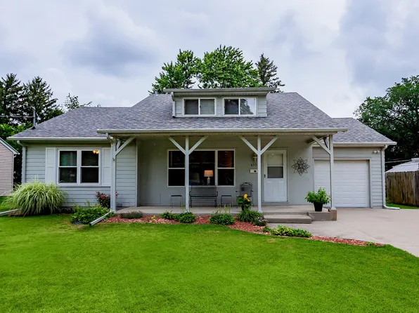 4104 Wakonda Pkwy, Des Moines, IA 50315