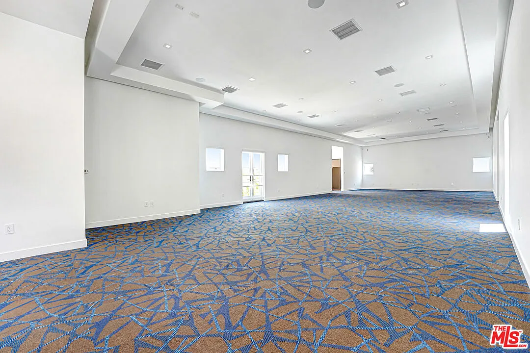 Studio, 1.0 bath, 1603 sqft, $4,250 — Photo 2