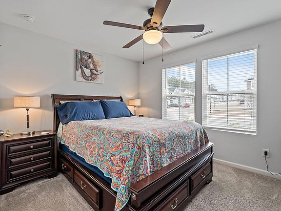 5th image of 729 Spellbrook Rd