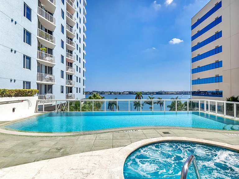 1551 N Flagler Dr #903 — Photo 20