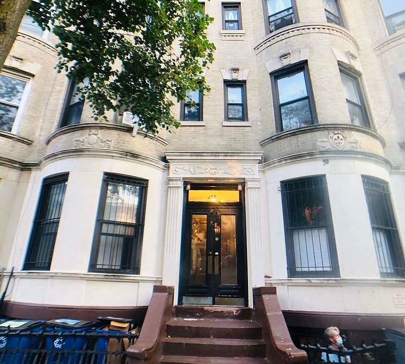 1st image of 458 15th St APT 1F