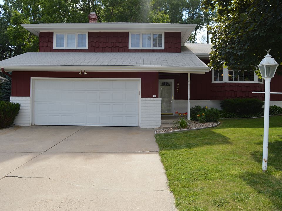 1st image of 3241 Viking Dr