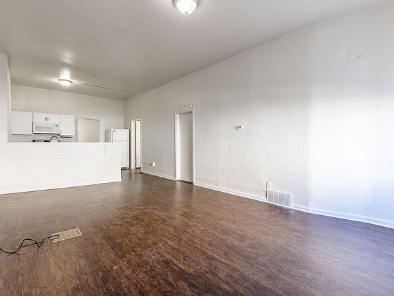 5th image of 91 Amanda Ave Floor 1