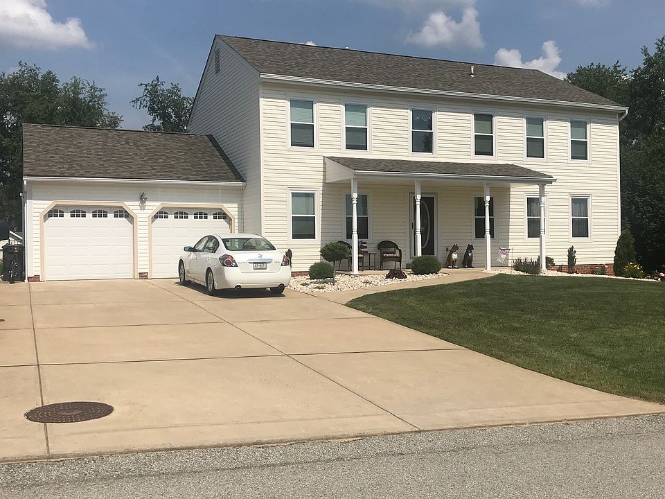 1st image of 770 Perigrine Dr