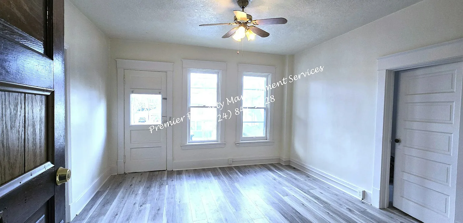 331 West North Street, Unit 5 — Photo 2
