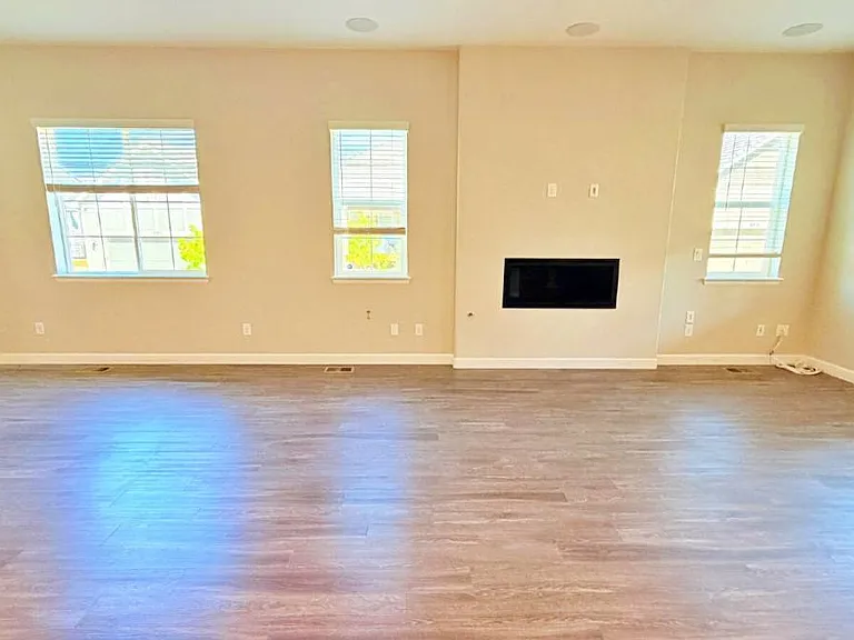 6567 Village Ln — Photo 8