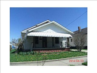 1st image of 526 3rd St