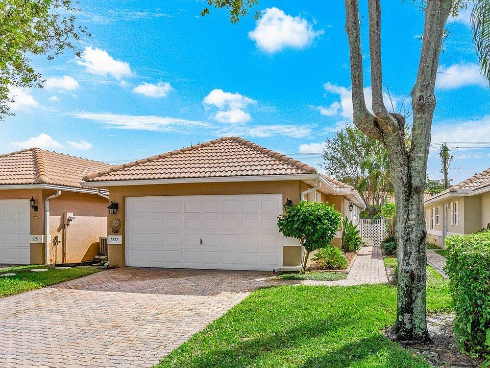 1st image of 5227 Grande Palm Circle
