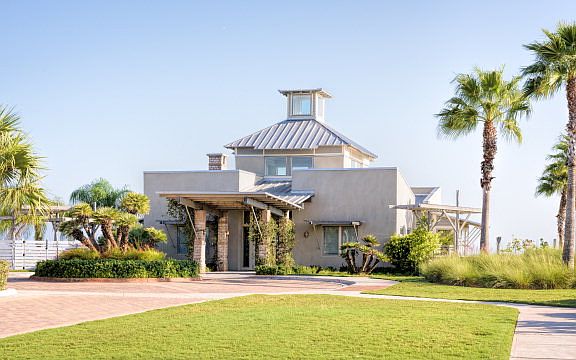 4th image of 153 Oleander Dr