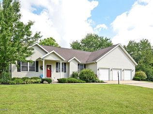 1667 Fetke Dr, Saint Joseph, MI 49085