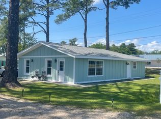 307 SE Avenue B #B, Carrabelle, FL 32322