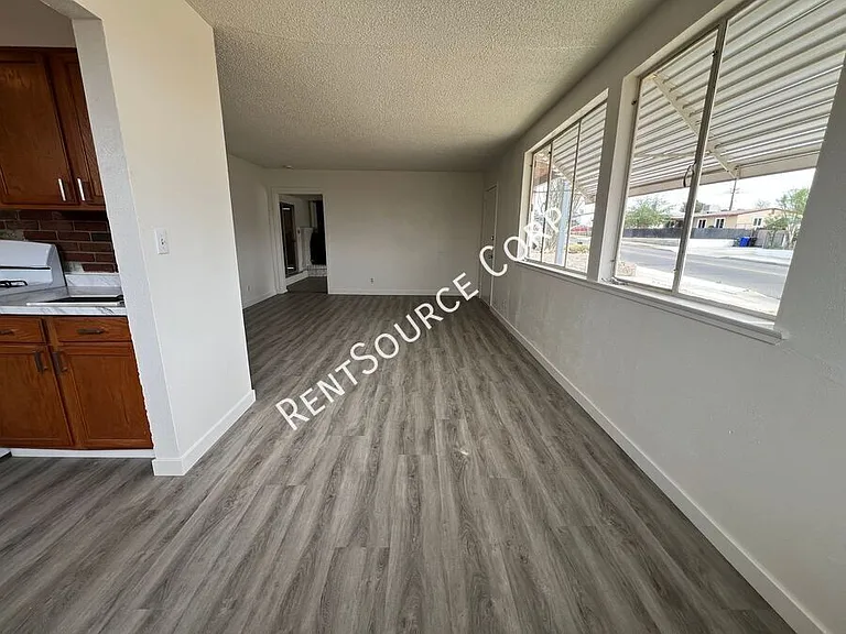 650 S Muriel Dr — Photo 5