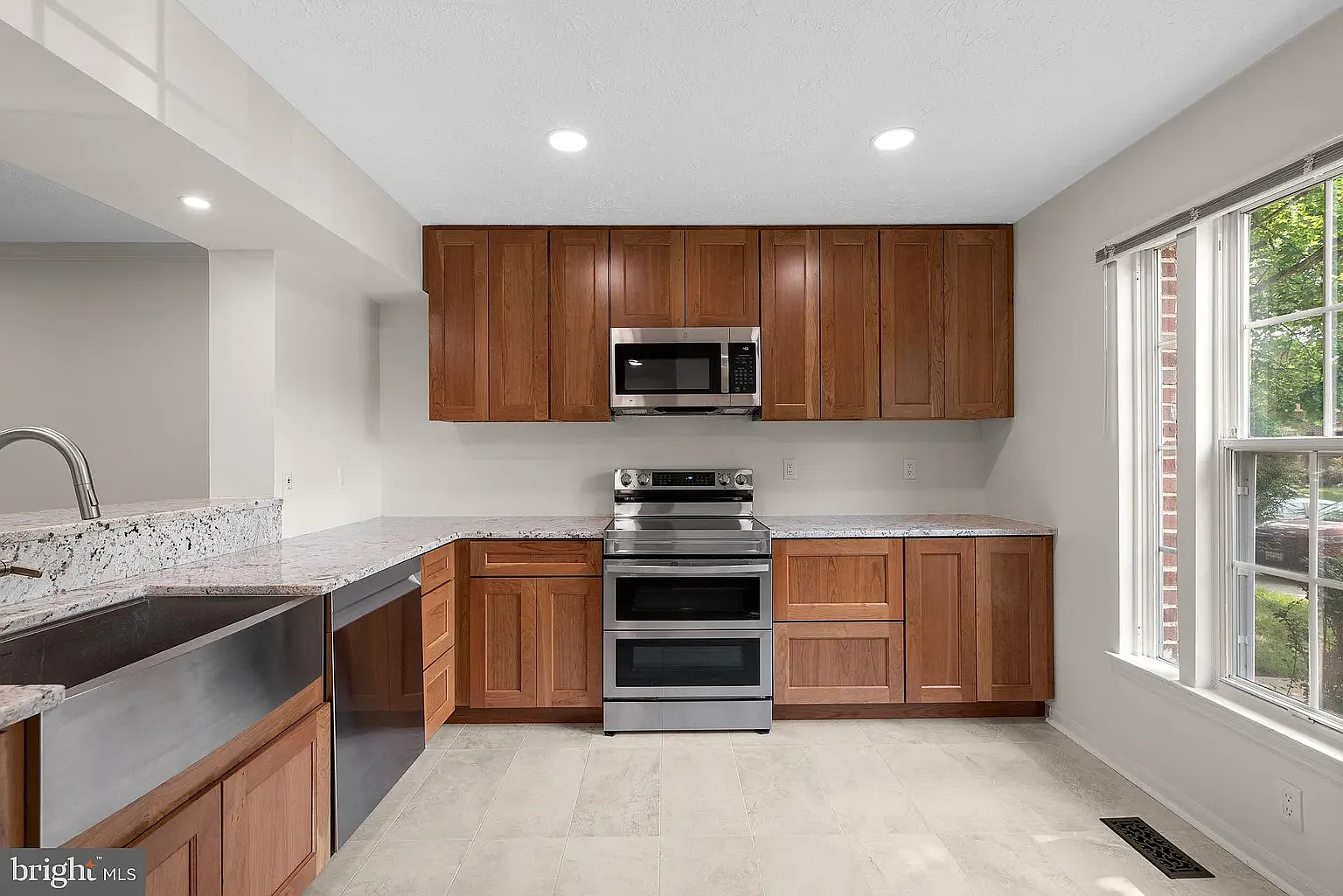 4563 Kingscup Court — Photo 3