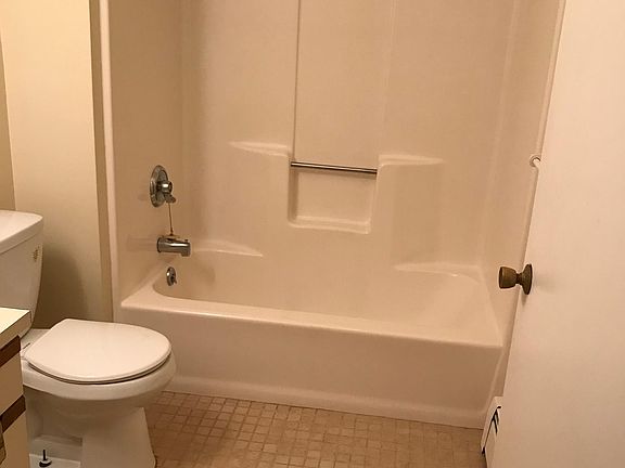 3rd image of 113 Cherry Ann St APT 4