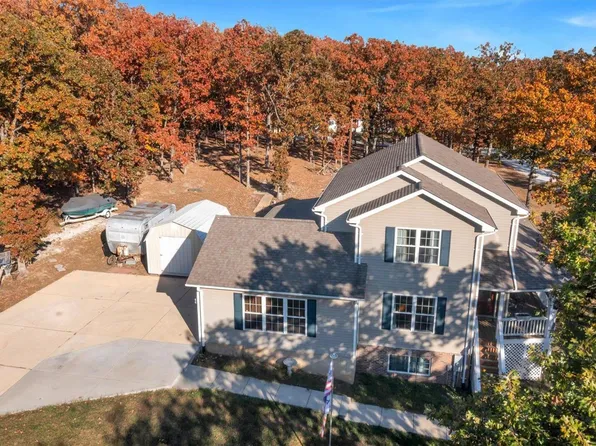 698 Barberry Ln, Saint Clair, MO 63077
