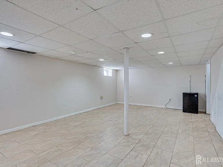 111 Sonora Ave — Photo 29